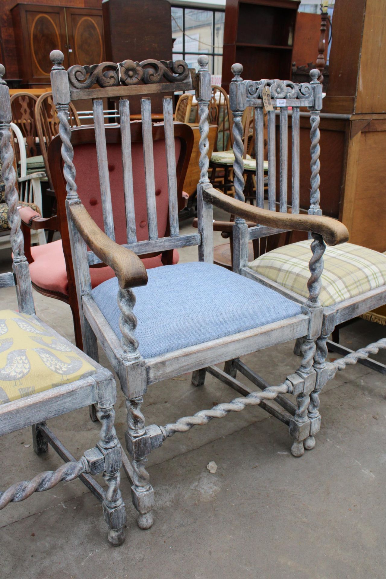 THREE EARLY 20TH CENTURY LIMEDOAK DINING CHAIRS, ONE BEING A CARVER ON BARLEY TWIST LEGS AND - Image 2 of 2