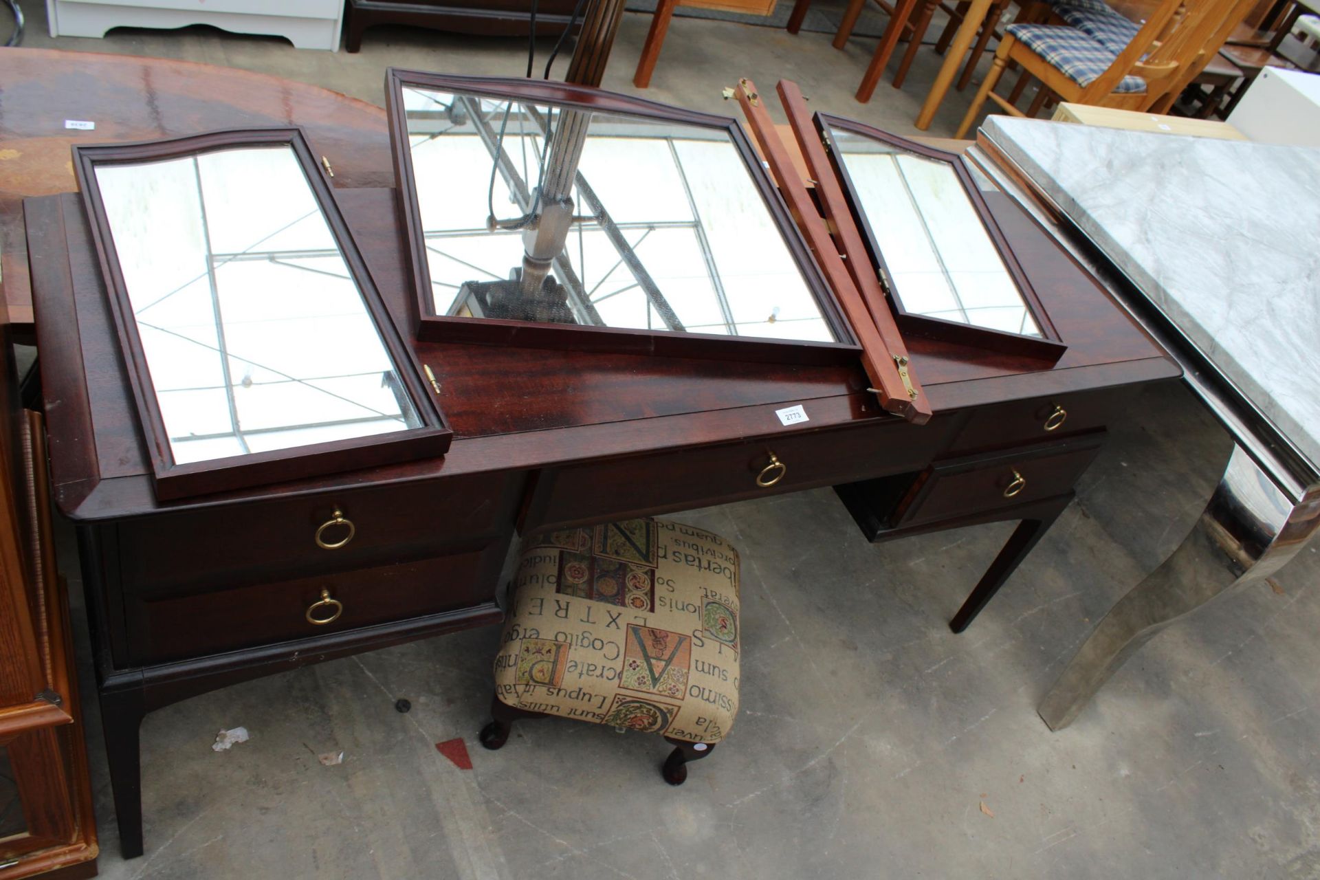 A STAG MINSTREL DRESSING TABLE 60" WIDE AND A SMALL STOOL ON CABRIOLE LEGS - Image 3 of 3