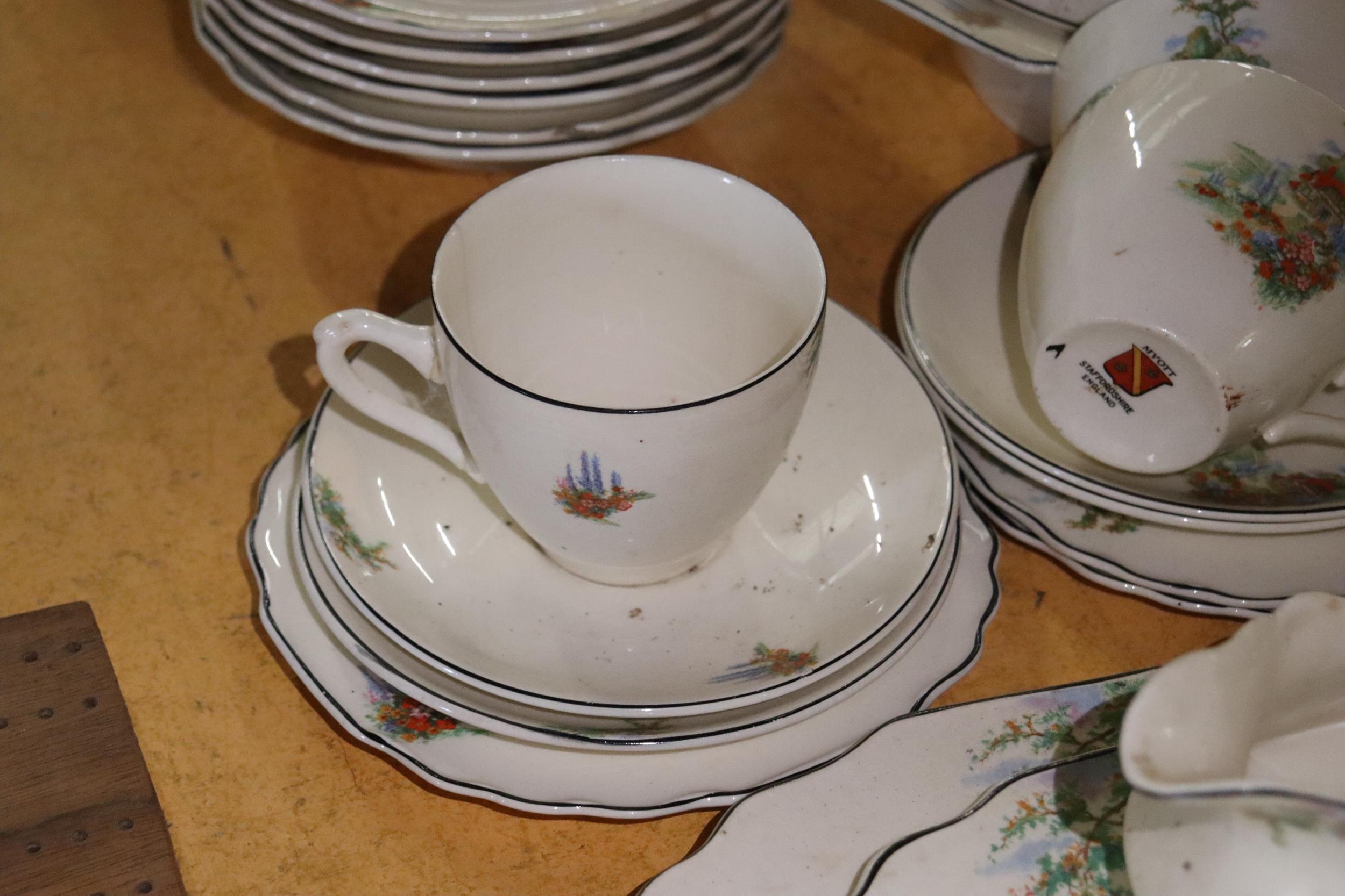 A MYOTT STAFFORDSHIRE DINNER SERVICE TO INCLUDE TUREENS, BOWLS, SAUCE BOAT, PLATES, ETC., - Image 5 of 10