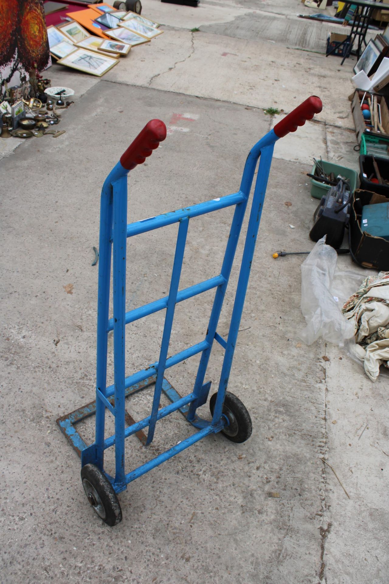 A BLUE METAL SACK TRUCK - Image 2 of 2