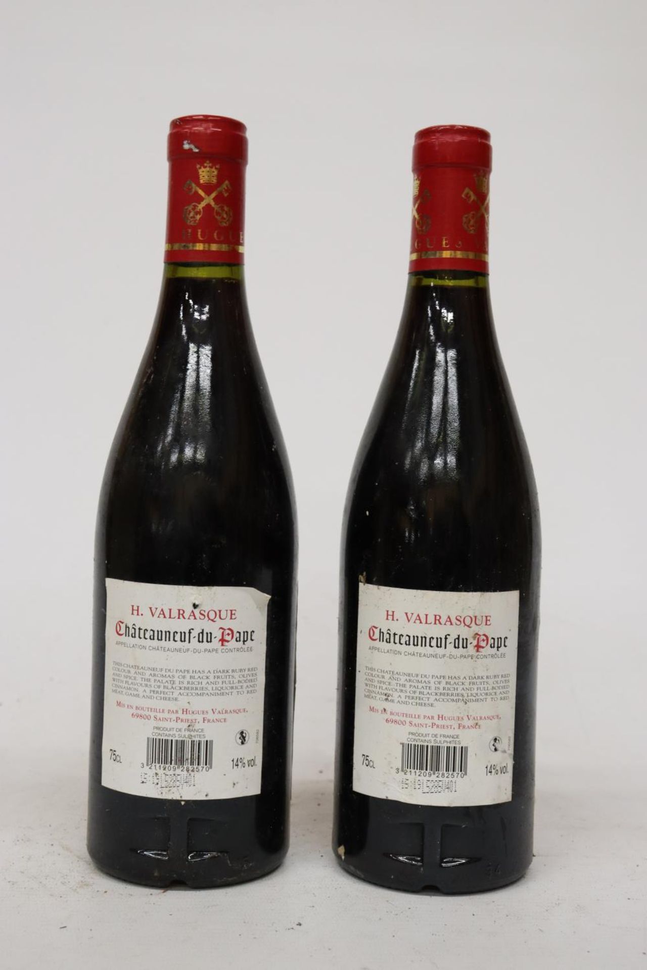 TWO BOTTLES OF H. VALRASQUE CHATEAUNEUF-DU-PAPE 2014 RED WINE - Bild 3 aus 4