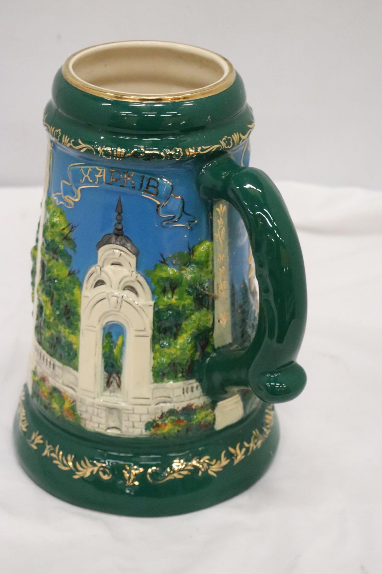A LARGE TANKARD WITH EMBOSSED DECORATION, MADE IN THE UKRAINE, HEIGHT 28CM - Image 5 of 7