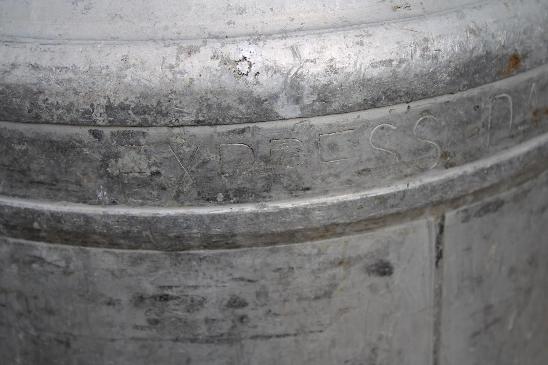 AN ALUMINIUM 'EXPRESS DAIRY' MILK CHURN WITH LID - Image 2 of 4