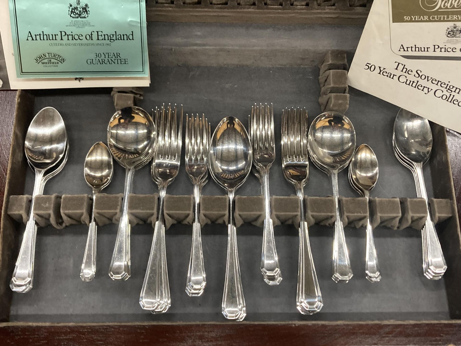 A BOXED ARTHUR PRICE OF ENGLAND CUTLERY SET WHICH COMES WITH A 30 YEAR GUARANTEE - Image 4 of 5