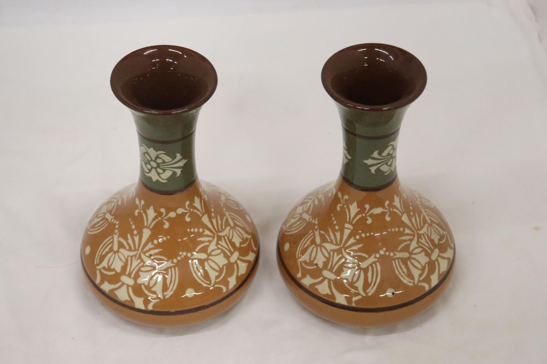 A PAIR OF LANGLEY LOVIQUE WARE ART POTTERY VASES - Image 3 of 4