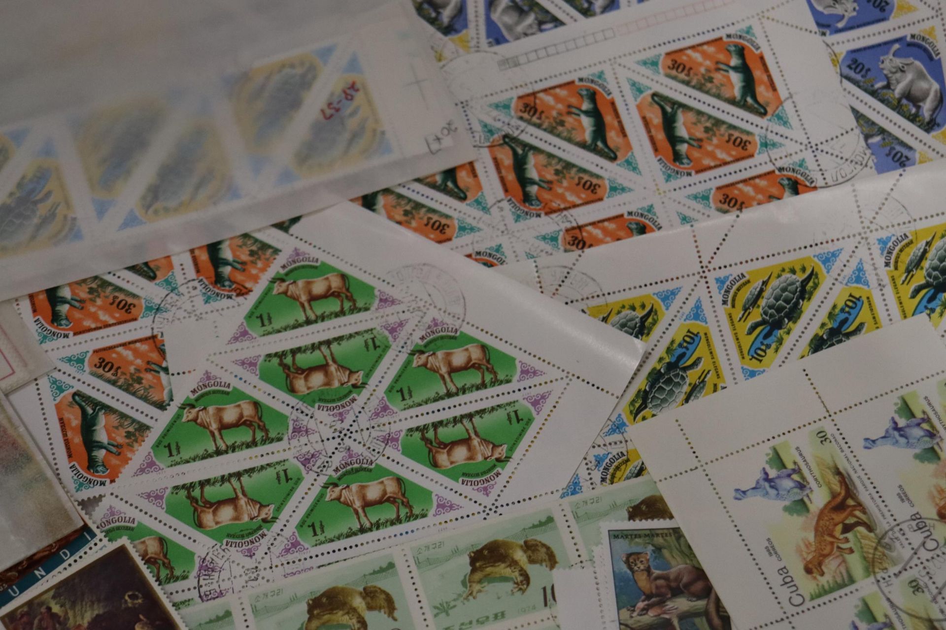 A COLLECTION OF BLOCKS OF STAMPS - Image 3 of 10