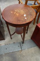 AN EDWARDIAN MAHOGANY AND FLORAL INLAID TWO TIER CENTRE TABLE, 20" DIAMETER ON TAPERED LEGS WITH