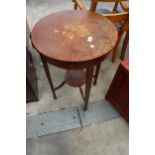 AN EDWARDIAN MAHOGANY AND FLORAL INLAID TWO TIER CENTRE TABLE, 20" DIAMETER ON TAPERED LEGS WITH