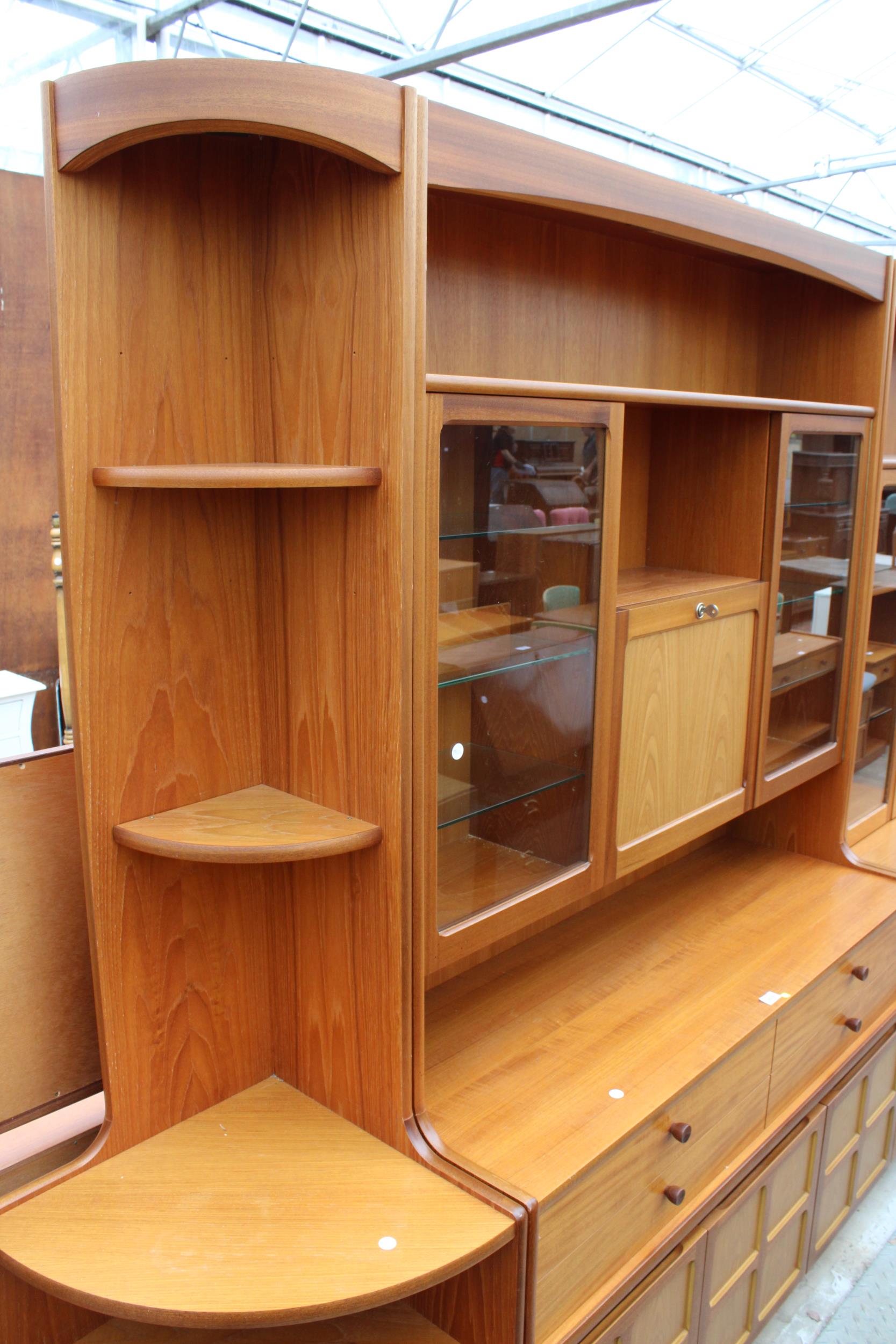 A RETRO TEAK PARKER KNOLL LOUNGE COCKTAIL UNIT, 50.5" WIDE, WITH CORNER UNIT - Image 2 of 6