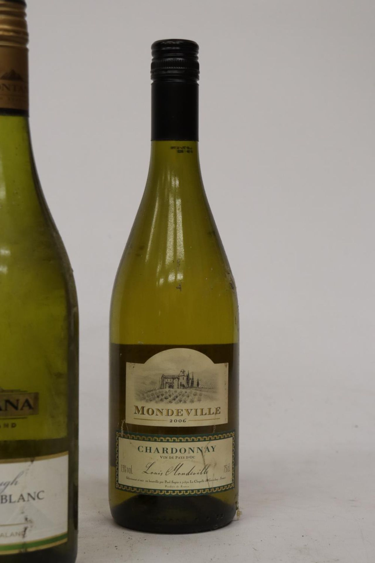 FOUR VARIOUS BOTTLES OF WHITE WINE - Image 5 of 6