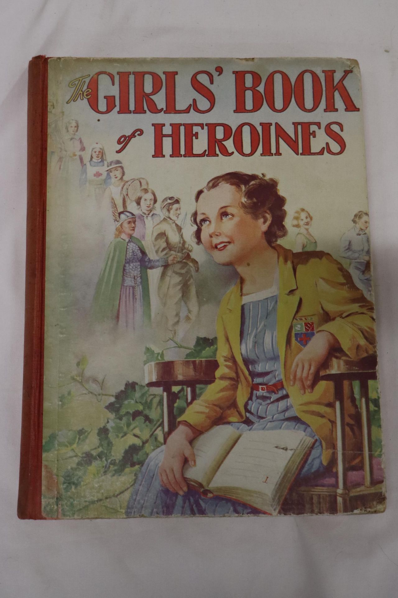 TWO VINTAGE HARDBACK CHILDREN'S BOOKS, 'THE GIRL'S BOOK OF HEROINES' AND 'LAMB'S TALES FROM - Bild 5 aus 8