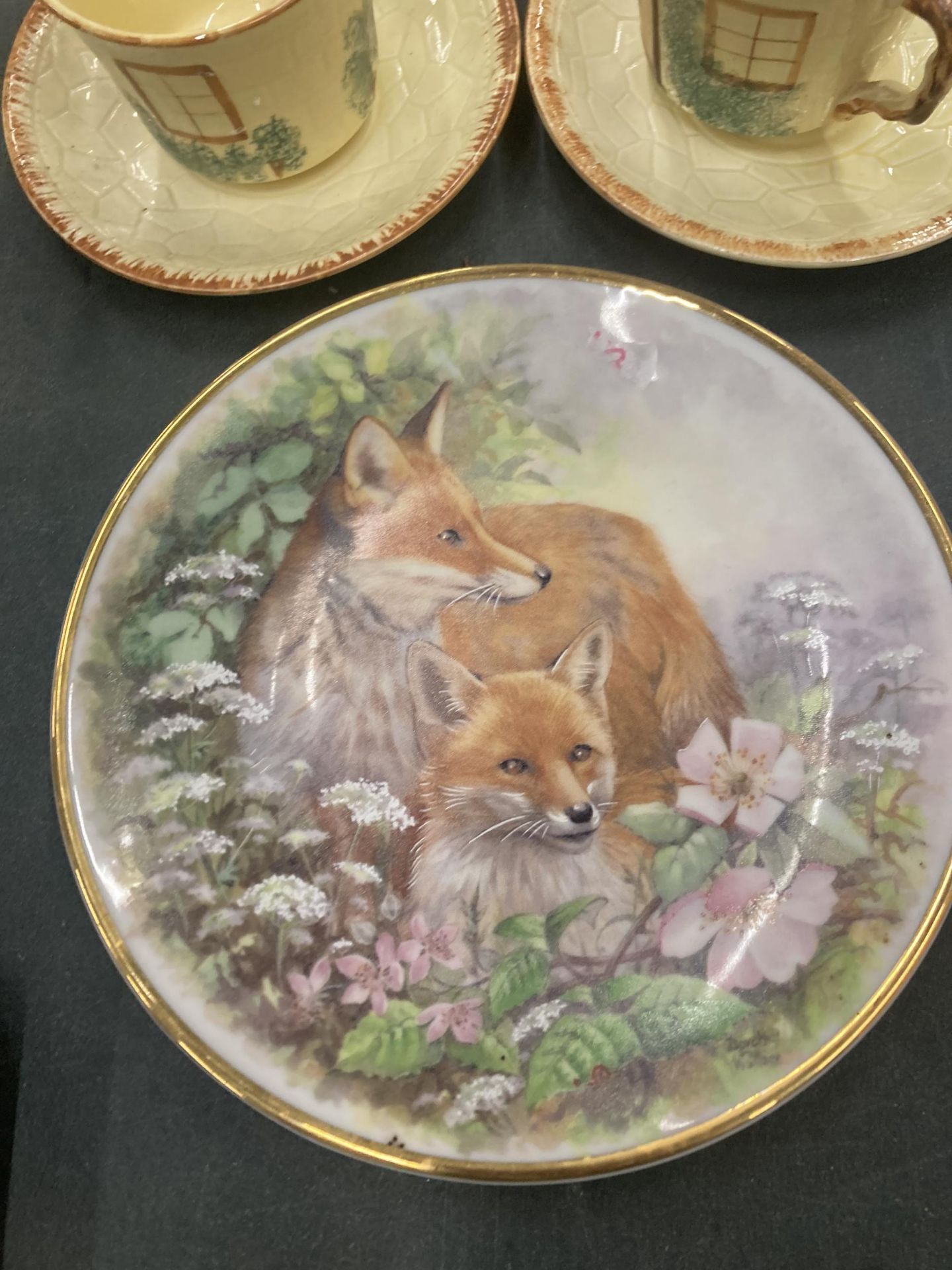 FOUR KEELE ST, POTTERY COTTAGE THEMED CUPS AND SAUCERS,A ROYAL WORCESTER TEACUP AND TWO FOX THEMED - Image 3 of 5