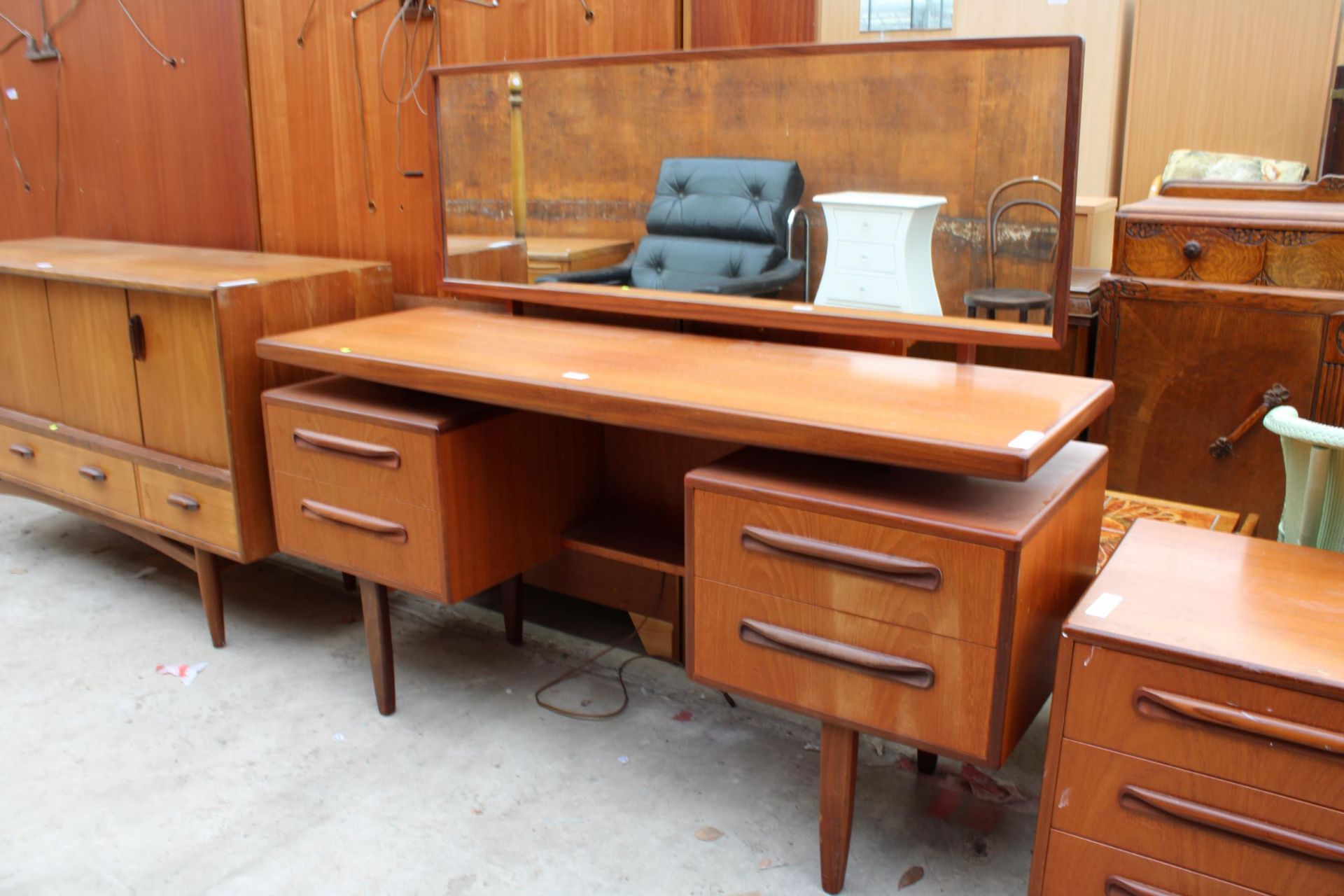 A G PLAN RETRO TEAK DRESSING TABLE ENCLOSING FOUR DRAWERS 57" WIDE