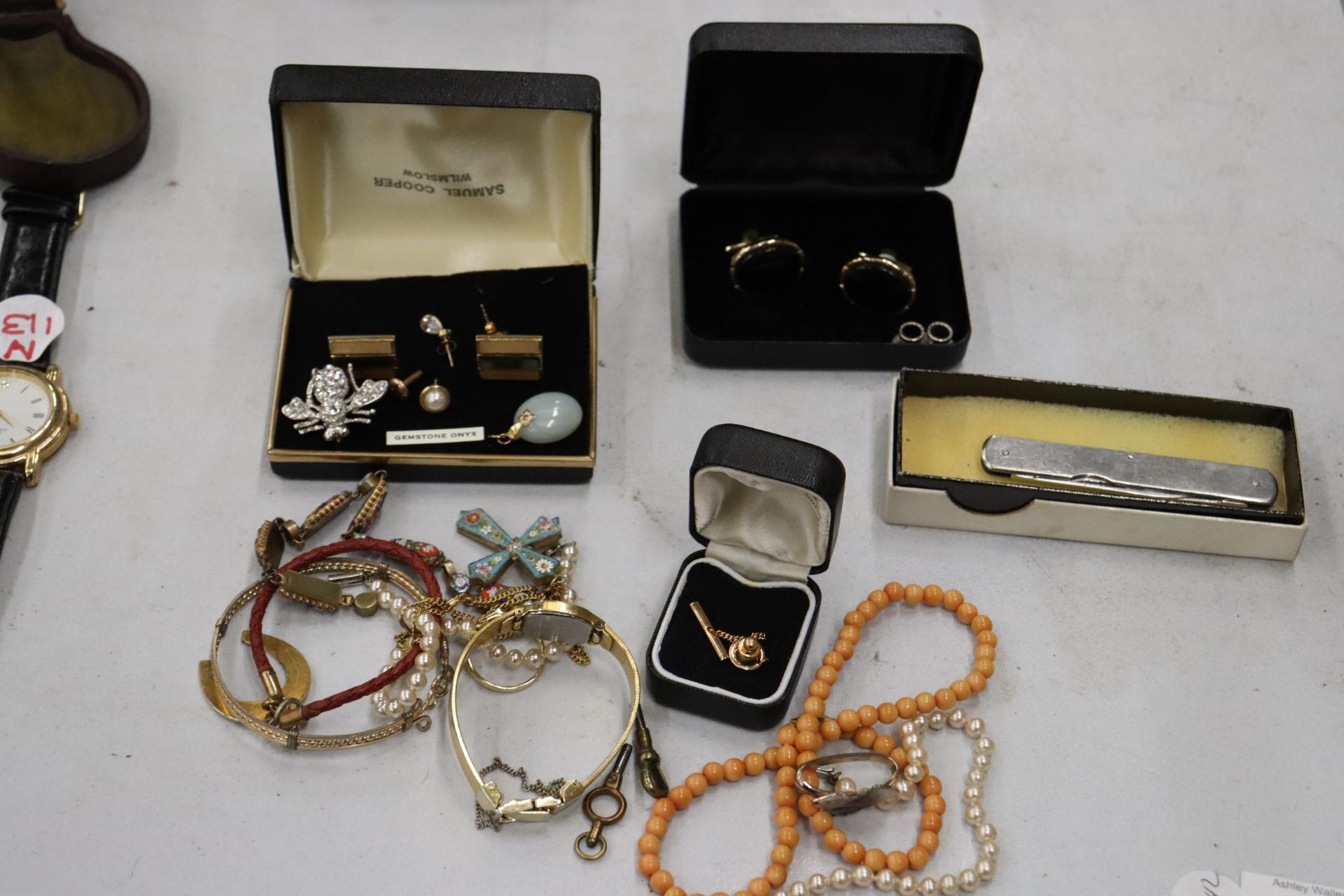A QUANTITY OF COSTUME JEWELLERY TO INCLUDE BRACELETS, BOXED CUFFLINKS, A WATCH, PENKNIFE, ETC