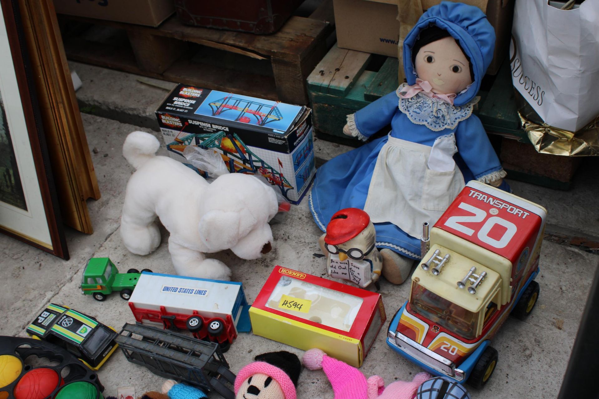 AN ASSORTMENT OF TOYS TO INCLUDE DOLLS AND VEHICLES ETC - Image 2 of 2