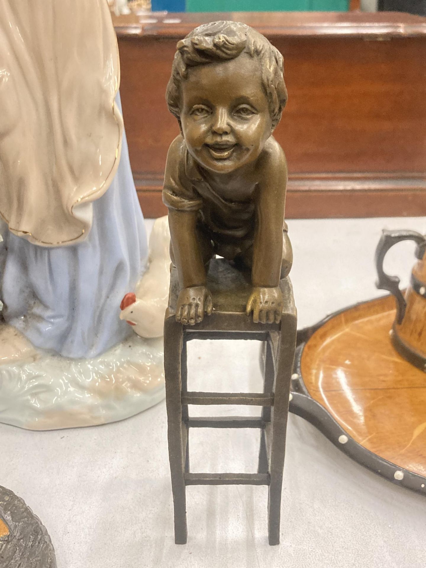 A SIGNED BRONZE CHILD ON A CHAIR, HEIGHT 24CM - Image 2 of 3