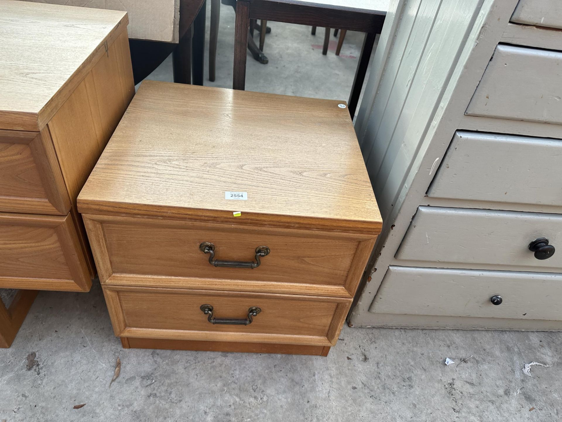 A G PLAN RETRO TEAK DRESSING TABLE 59" WIDE AND A PAIR OF MATCHING BEDSIDE CHESTS - Image 2 of 8