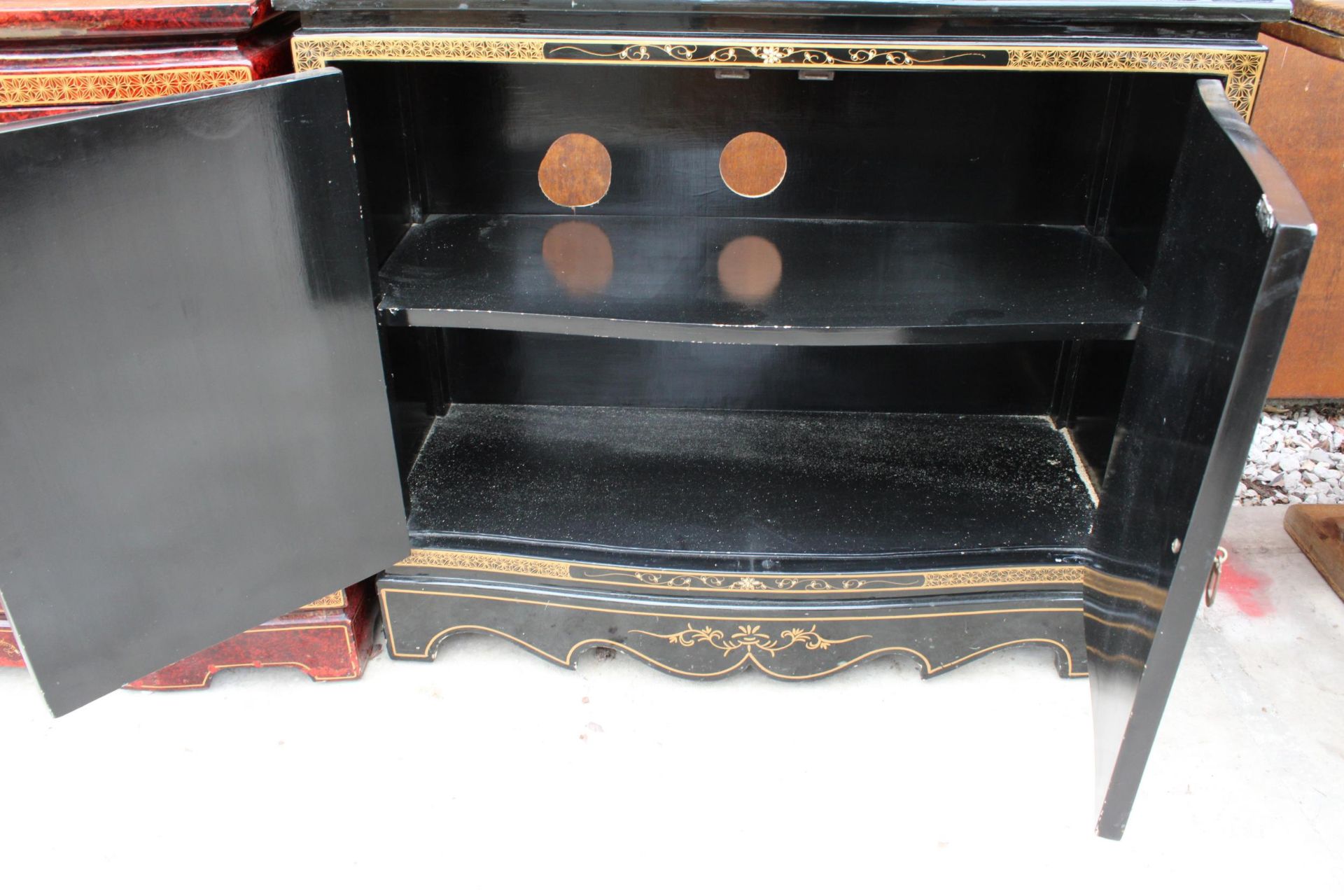 A 19TH CENTURY STYLE EBONISED TWO-DOOR SIDE CABINET WITH CHINOISERIE DECORATION, 32" WIDE - Image 3 of 3