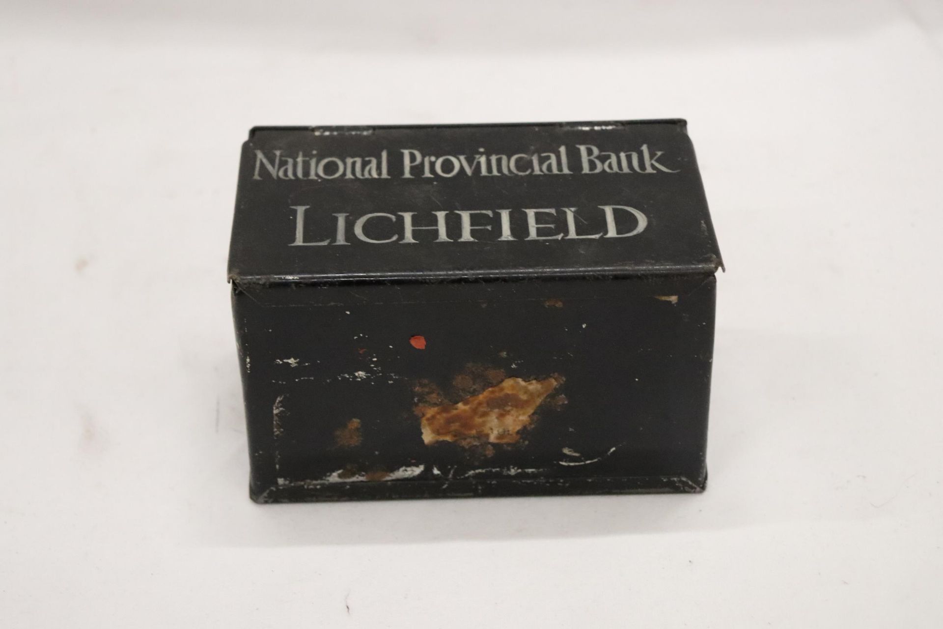A VINTAGE HAND PAINTED LICHFIELD BANK SAVINGS TIN AND BOOK - Image 2 of 7
