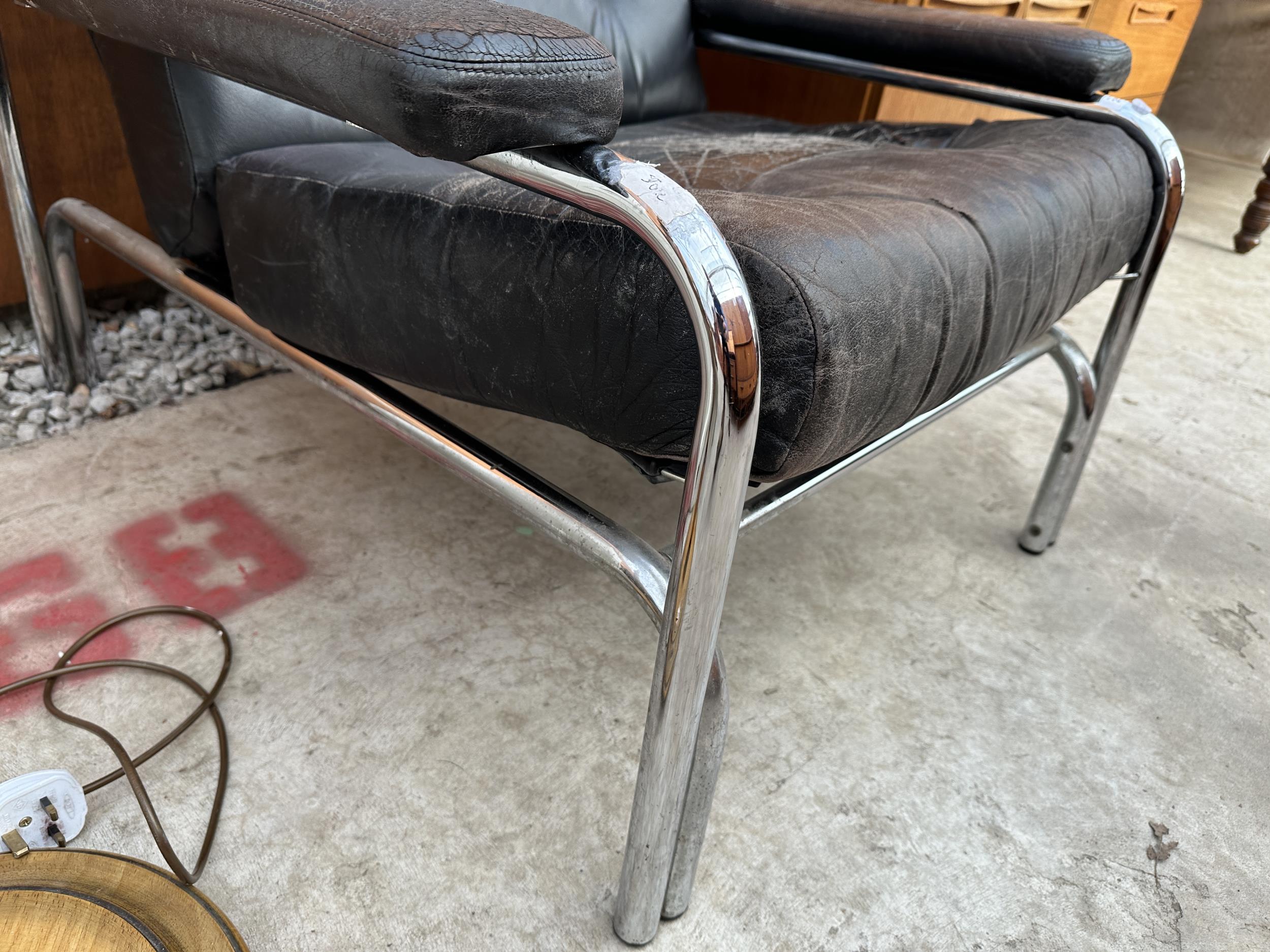 A RETRO PIEFF ALPHA CHAIR ON POLISHED CHROME TUBULAR FRAME - Image 3 of 4