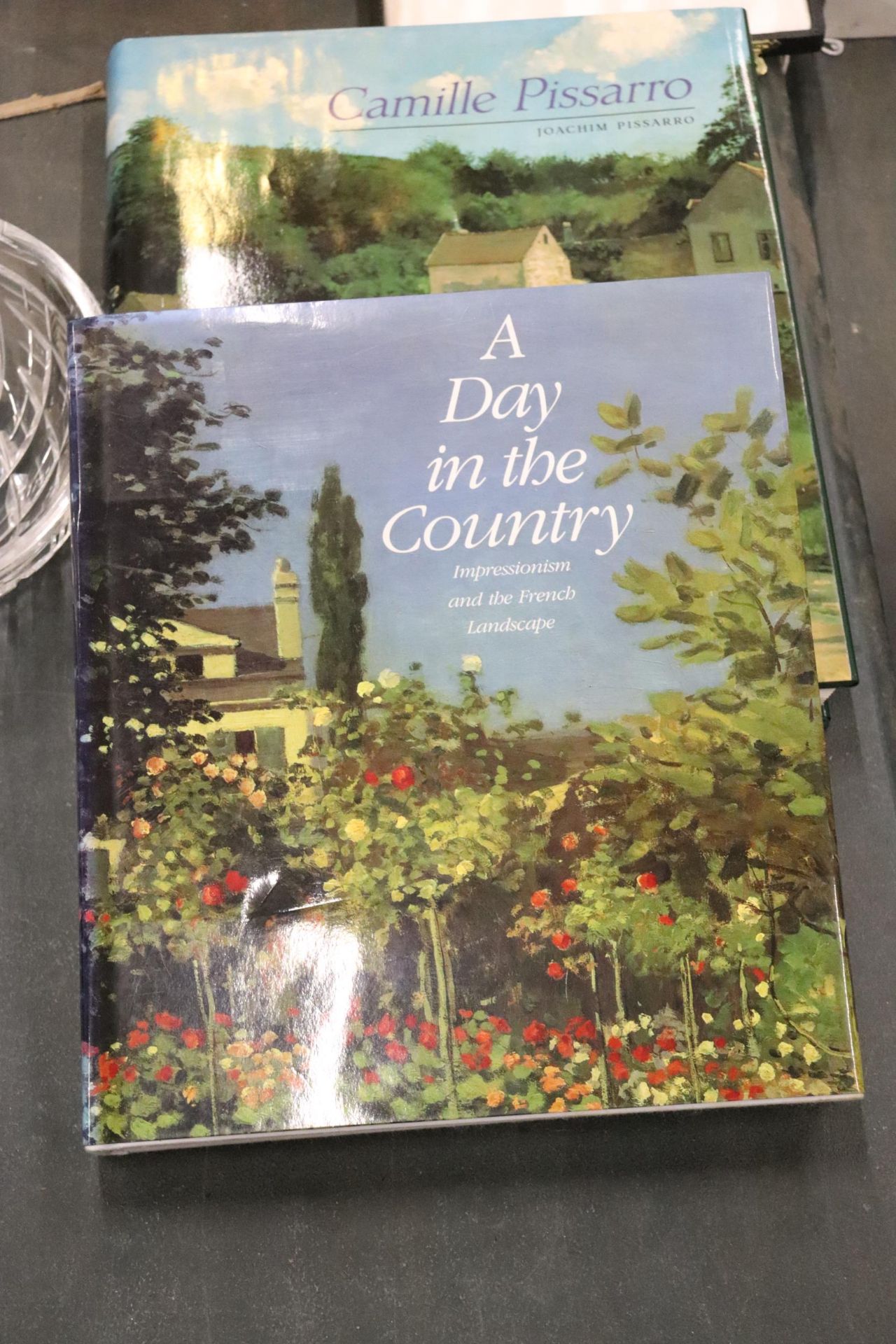 FOUR HARDBACK ART THEMED BOOKS TO INCLUDE CONSTABLE, AELBERT CUYP, A DAY IN THE COUNTRY AND - Bild 4 aus 6