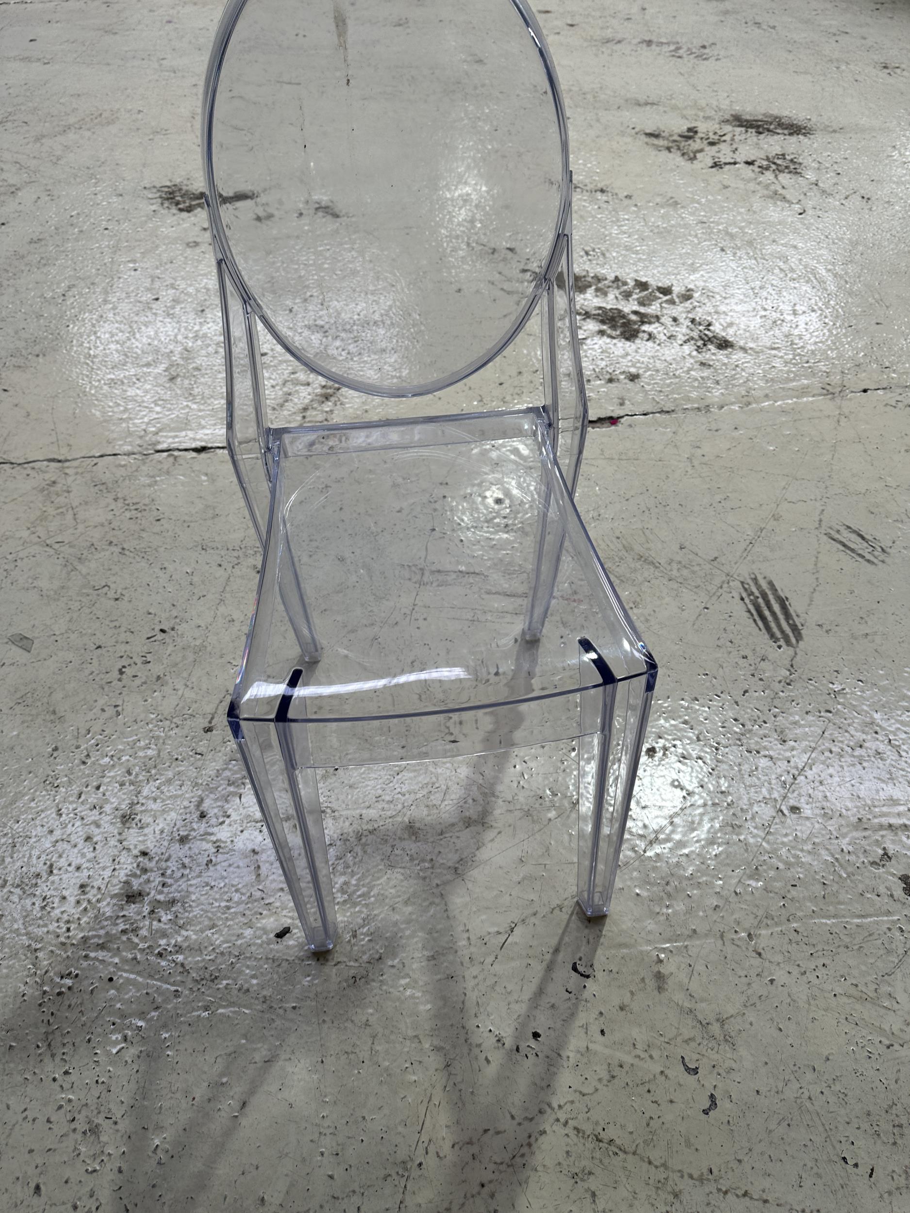 SEVEN MODERN CLEAR PLASTIC STACKING CHAIRS (FROM A DEVELOPER'S SHOW HOME - BELIEVED UNUSED) - Image 2 of 4