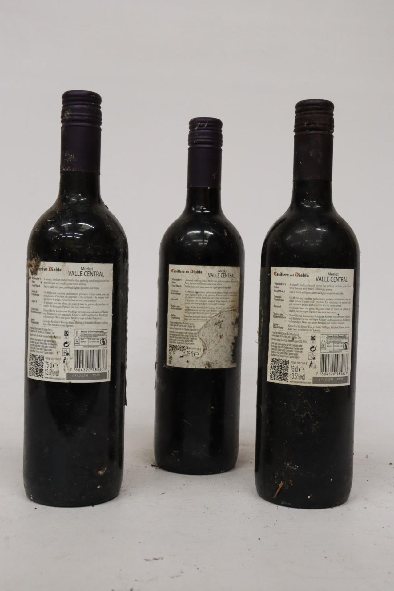THREE BOTTLES OF RESERVA CASILLERO DEL DIABLO MERLOT RED WINE - Image 3 of 4