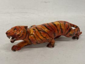 AN ANITA HARRIS TIGER SIGNED IN GOLD