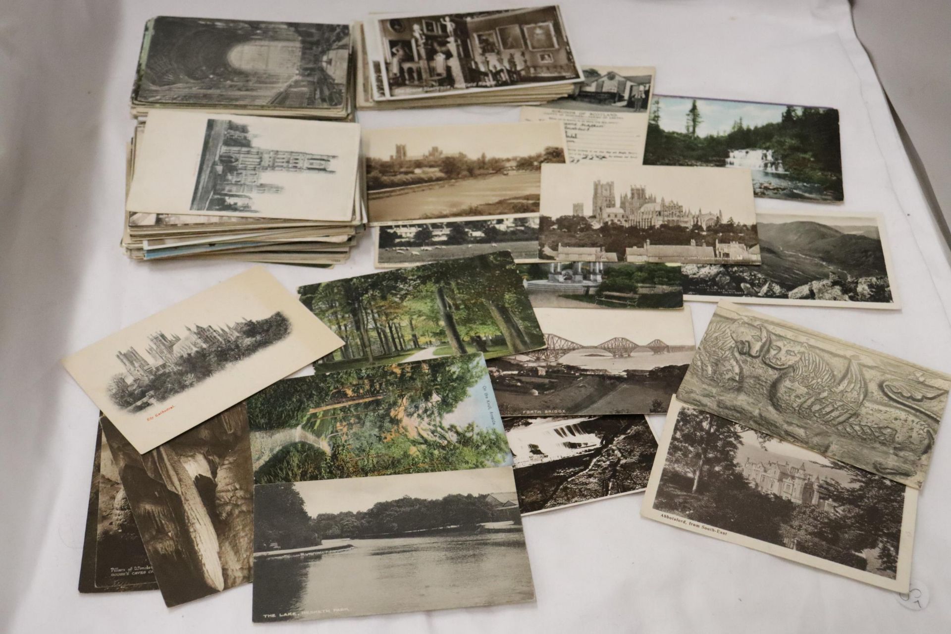 A COLLECTION OF VINTAGE POSTCARDS