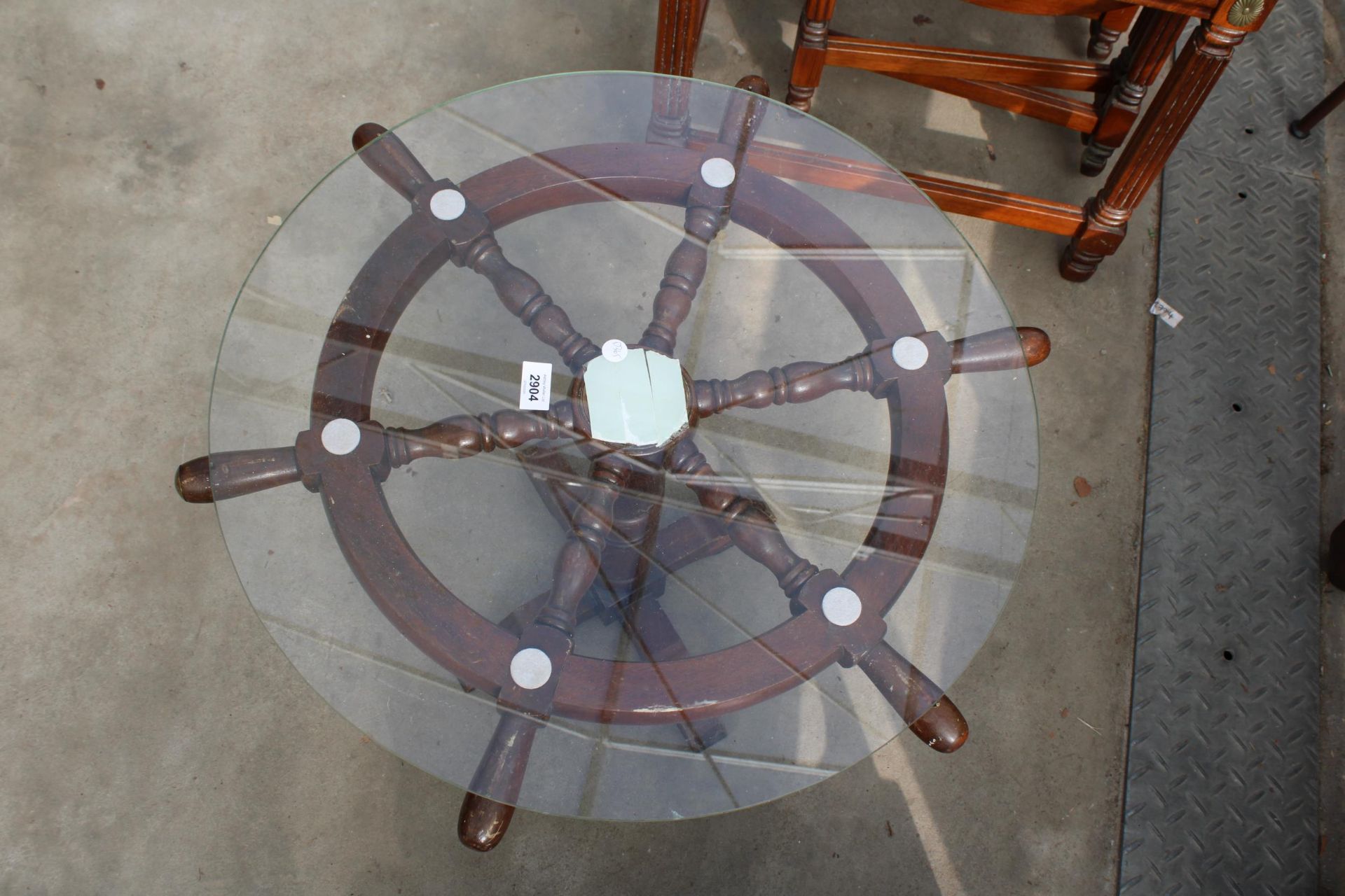 A COFFEE TABLE 24" DIAMETER THE BASE IN THE FORM OF A SHIPS WHEEL - Image 3 of 3