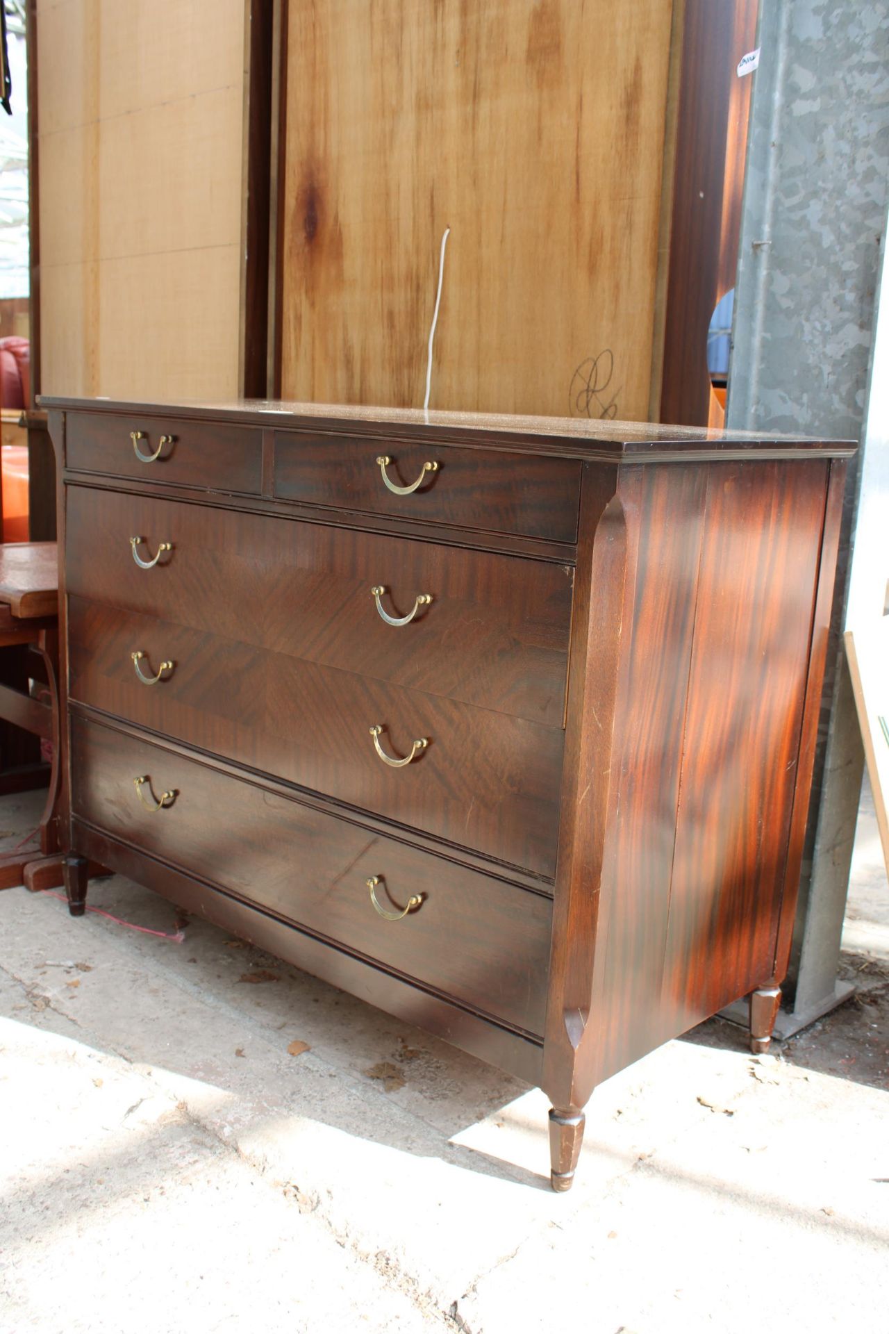 A MAHOGANY CHEST OF TWO SHORT AND THREE LONG DRAWERS 39" WIDE - Image 2 of 4