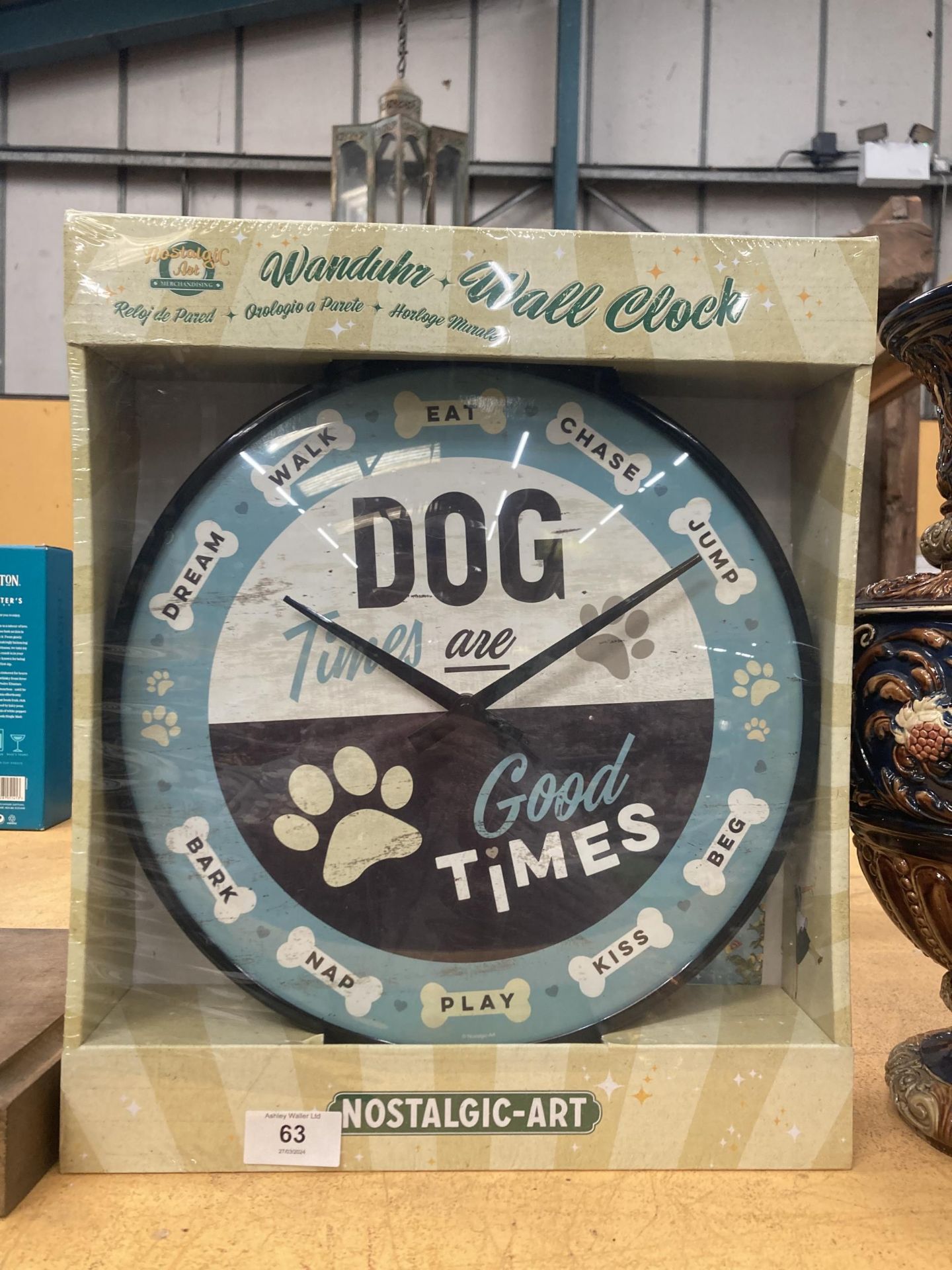 A BOXED DOG TIMES ARE GOOD TIMES WALL CLOCK AS NEW AND BOXED