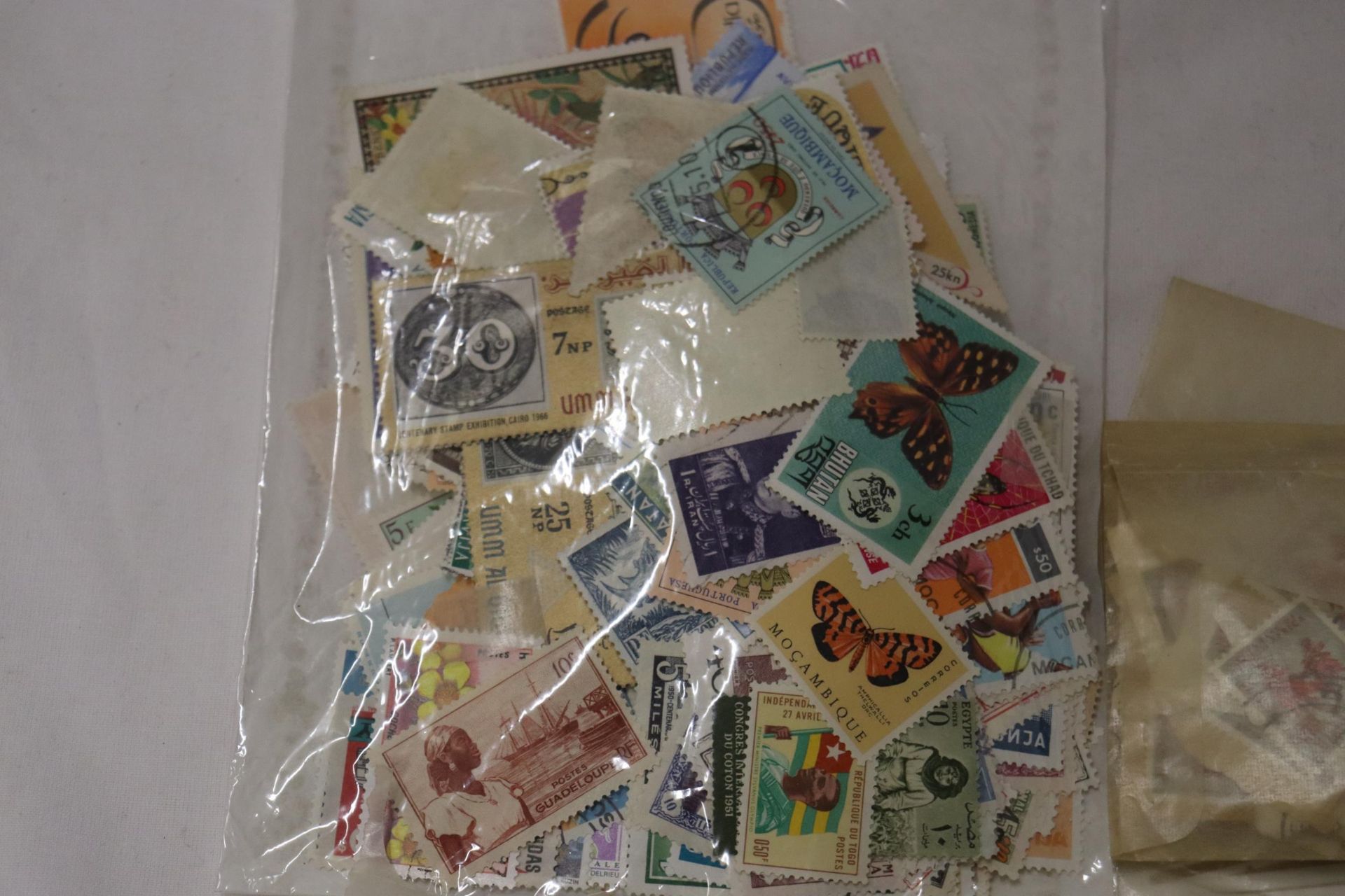 A COLLECTION OF STAMPS IN PACKETS - Image 3 of 7