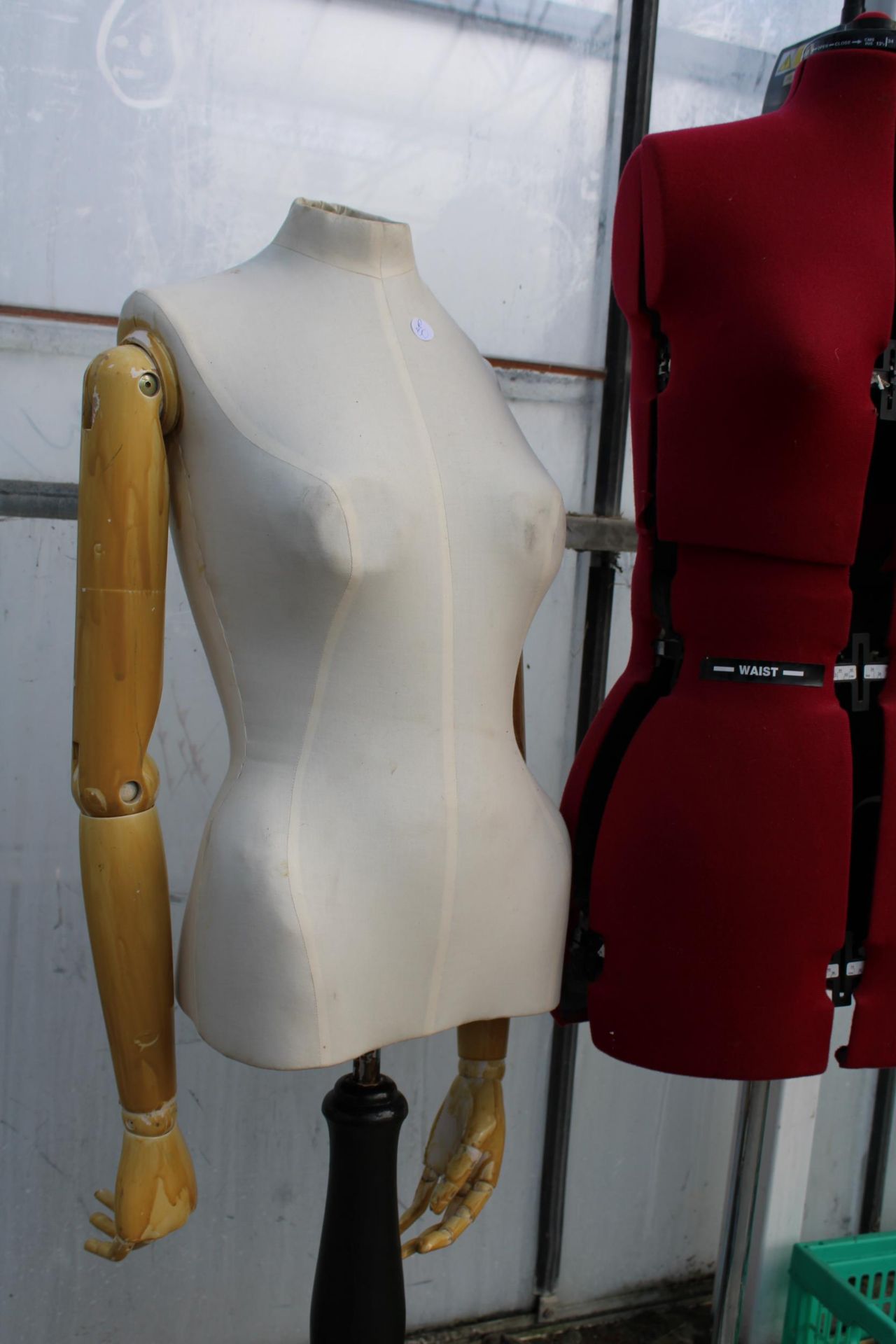 AN ADJUSTABLE SUPA-FIT DRESS MAKERS MANNEQUIN AND A FURTHER MANNEQUIN - Image 2 of 2