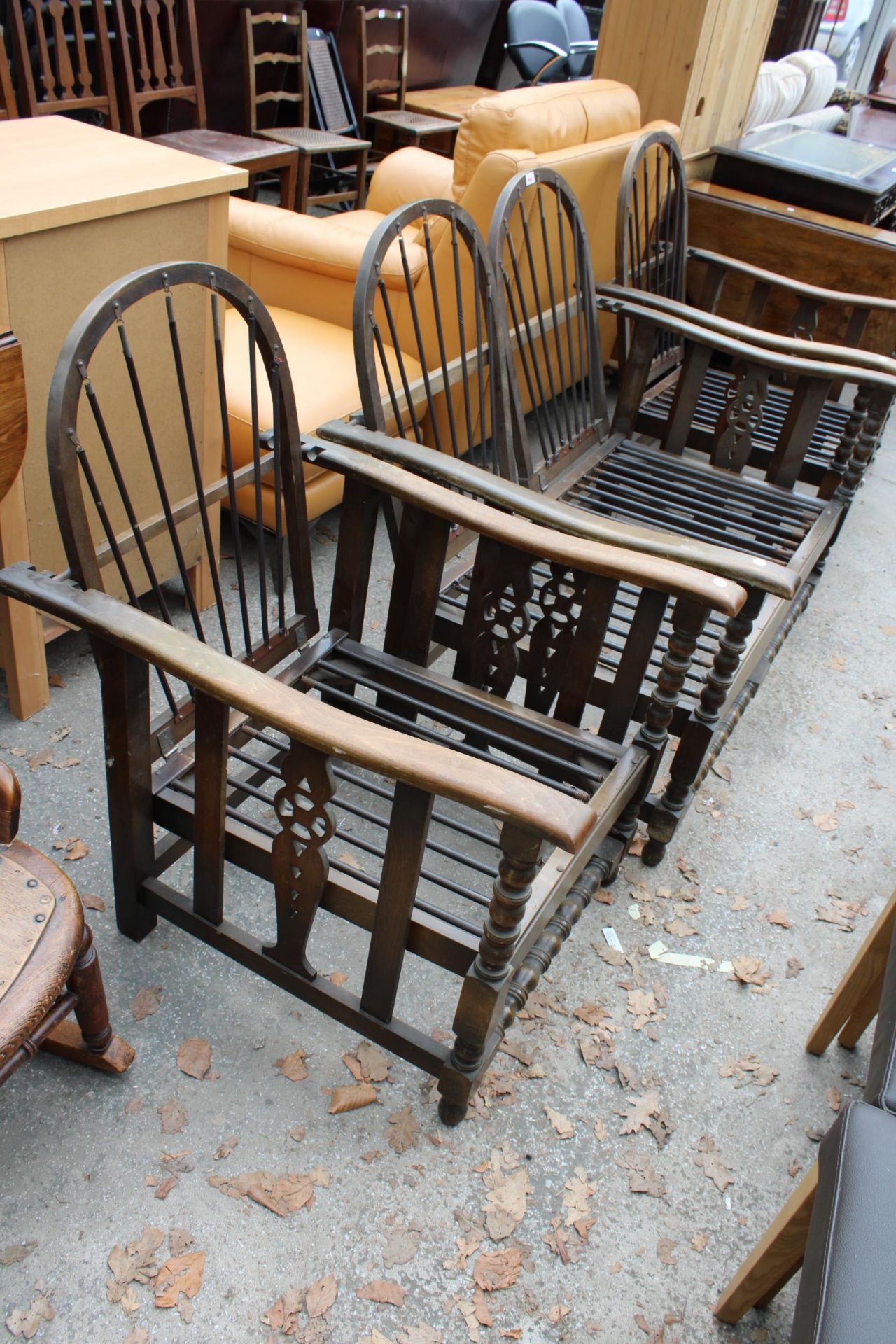 A MID 20TH CENTURY COTTAGE THREE PIECE SUITE WITH RECLINER BACKS, TURNED UPRIGHT AND WHEEL SIDE - Image 2 of 3