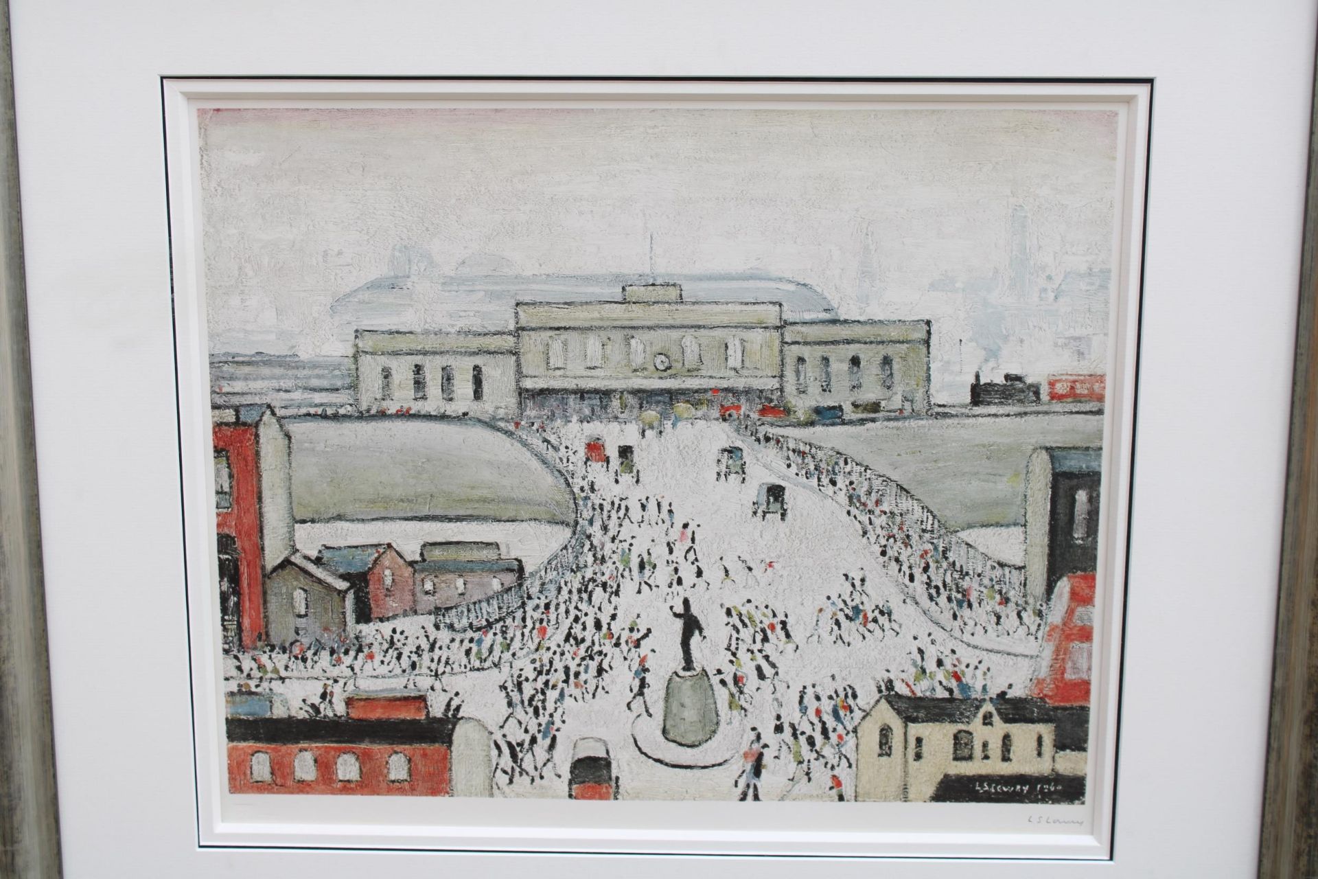 * LAURENCE STEPHEN LOWRY (BRITISH 1887-1976) 'STATION APPROACH' SIGNED PRINT, BEARS MEDICI SOCIETY - Image 2 of 12