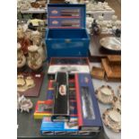 A QUANTITY OF MODEL TRAINS TO INCLUDE A BACHMANN QUEEN MARY BREAK VAN, HORNBY PASSENGER BRAKE,
