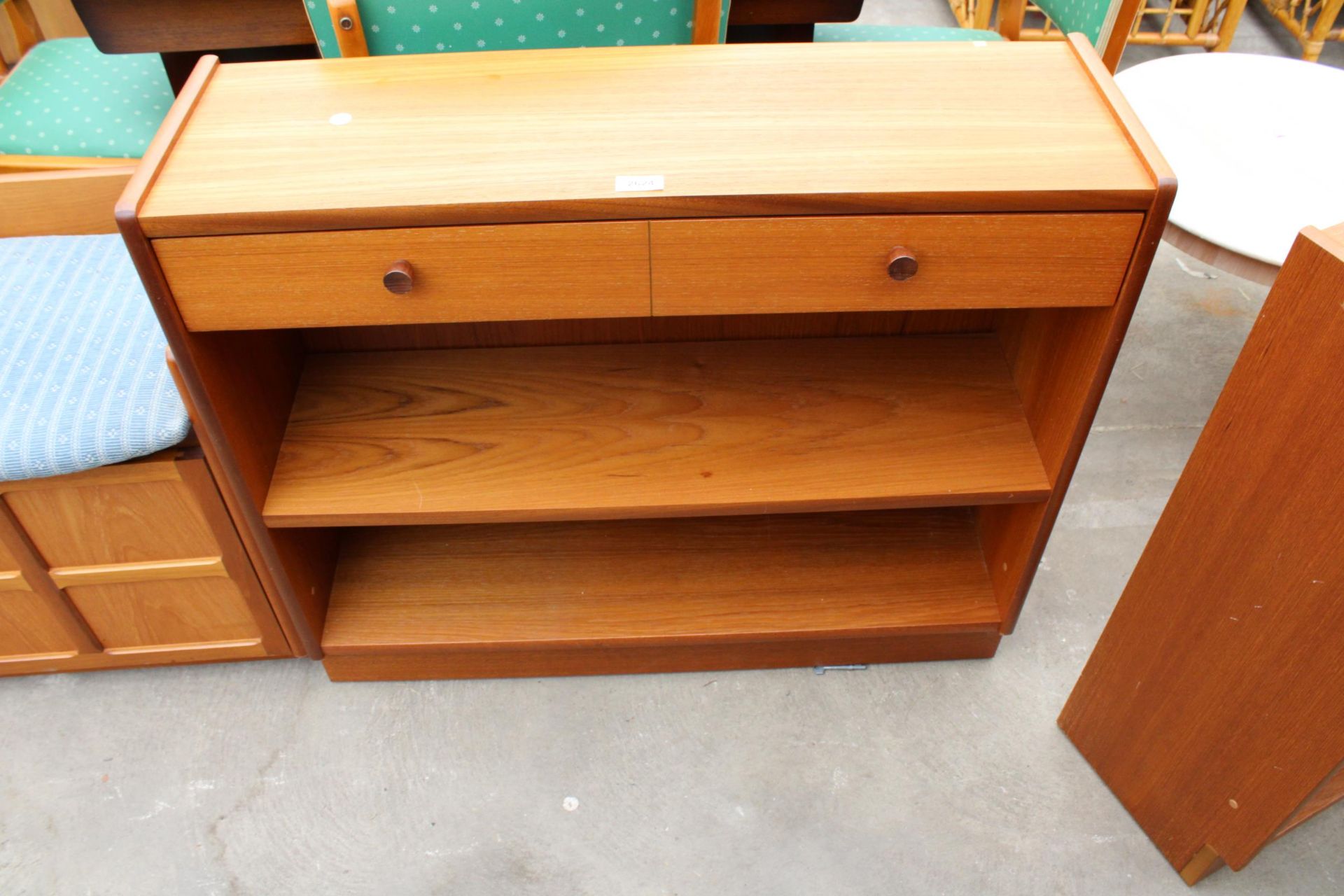 A RETRO TEAK PARKER KNOLL OPEN BOOKCASE WITH SINGLE DRAWER 34" WIDE