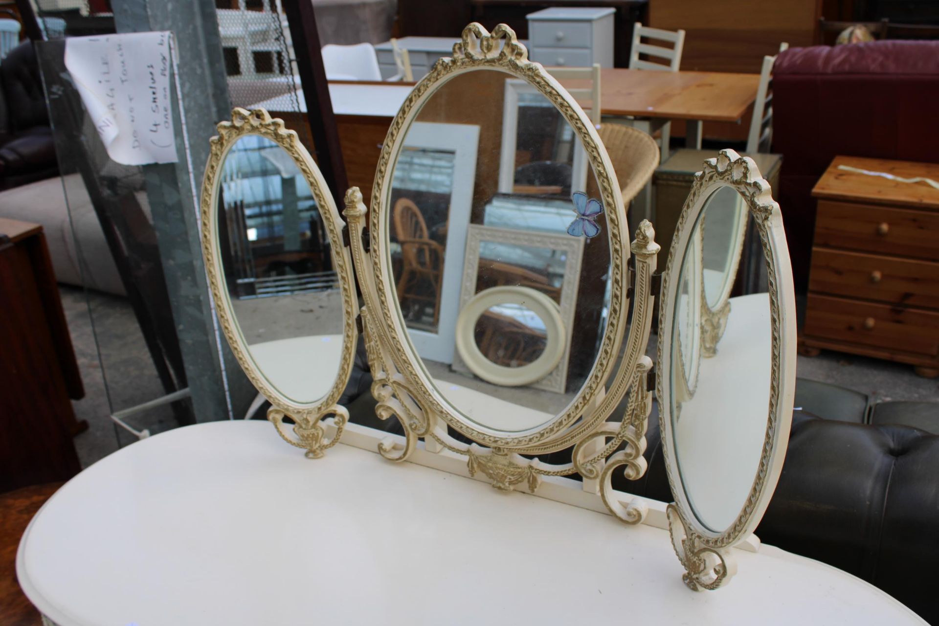 A CREAM AND GILT KIDNEY SHAPED DRESSING TABLE WITH TRIPLE MIRROR 52" WIDE - Image 3 of 4