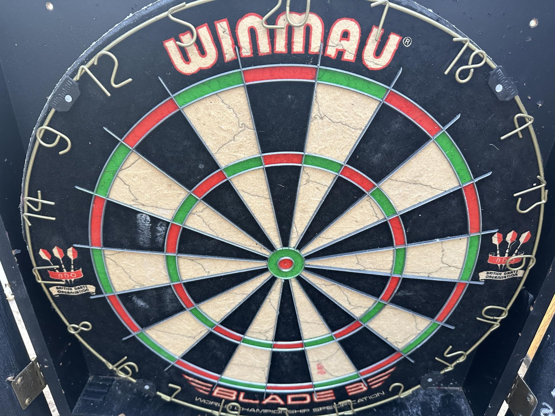 A WINMAU BLADE 3 DART BOARD AND CASE - Image 2 of 2