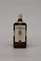 A 1L BALLANTINES FINEST SCOTCH WHISKY