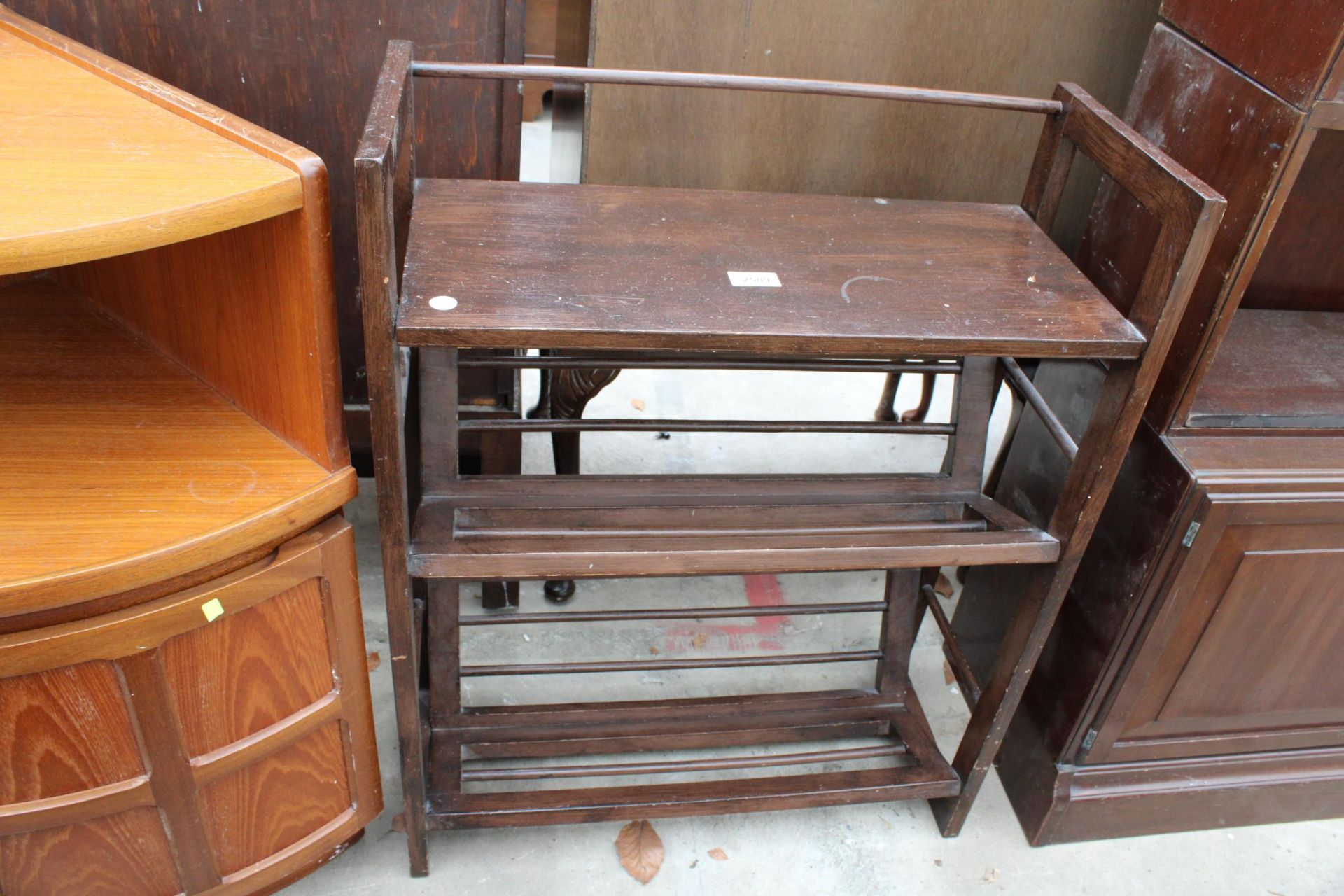 A MODERN THREE TIER SHOE / BOOK RACK, 24" WIDE