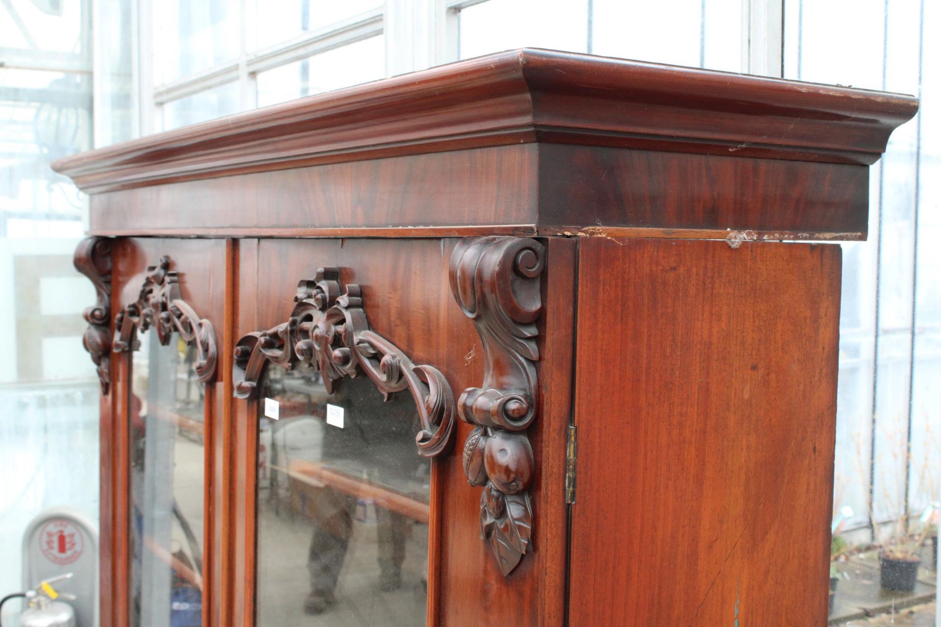 A VICTORIAN MAHOGANY TWO DOOR GLAZED BOOKCASE 59" WIDE - Image 2 of 5