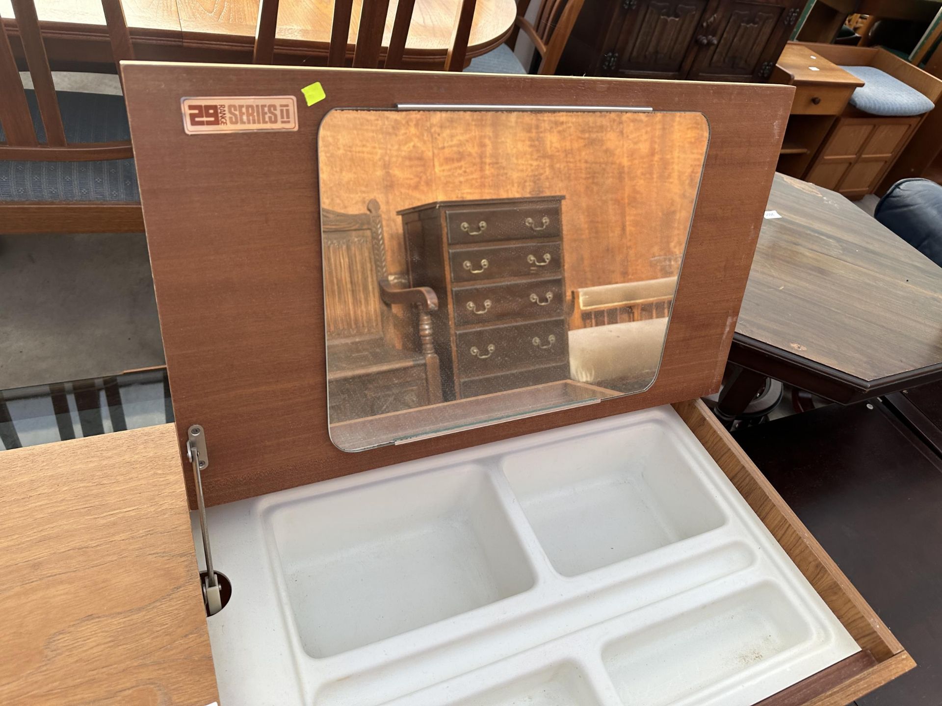 A RETRO TEAK UNIFLEX SERIES II DRESSING TABLE VANITY UNIT - Image 2 of 5