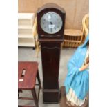 AN EARLY 20TH CENTURY GRANDMOTHER CLOCK