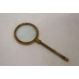 A HANDMADE VINTAGE ANTIQUE HENRY HUGHES & SONS OF LONDON 1941 BRASS MAGNIFYING GLASS
