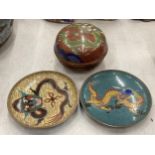 THREE CLOISONNE ITEMS WITH DRAGON DETAIL TO INCLUDE TWO PIN TRAYS AND A TRINKET BOX