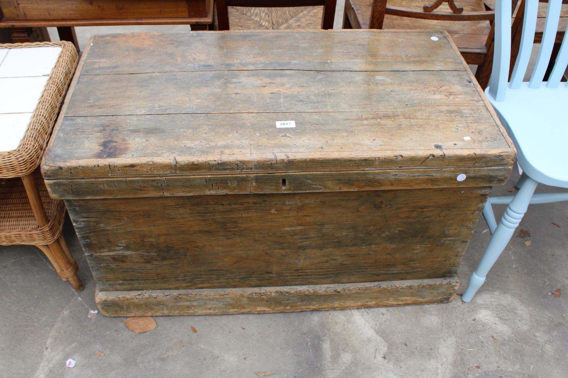 A VICTORIAN PINE AND BEECH BLANKET CHEST WITH ROPE HANDLES 37" X 19"