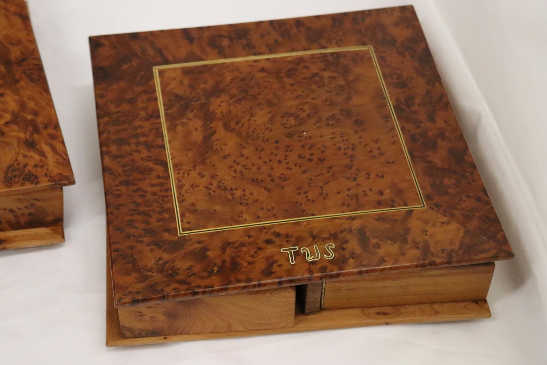 TWO THUYA WOODEN BOXES WITH FOUR COMPARTMENTS - Image 3 of 7