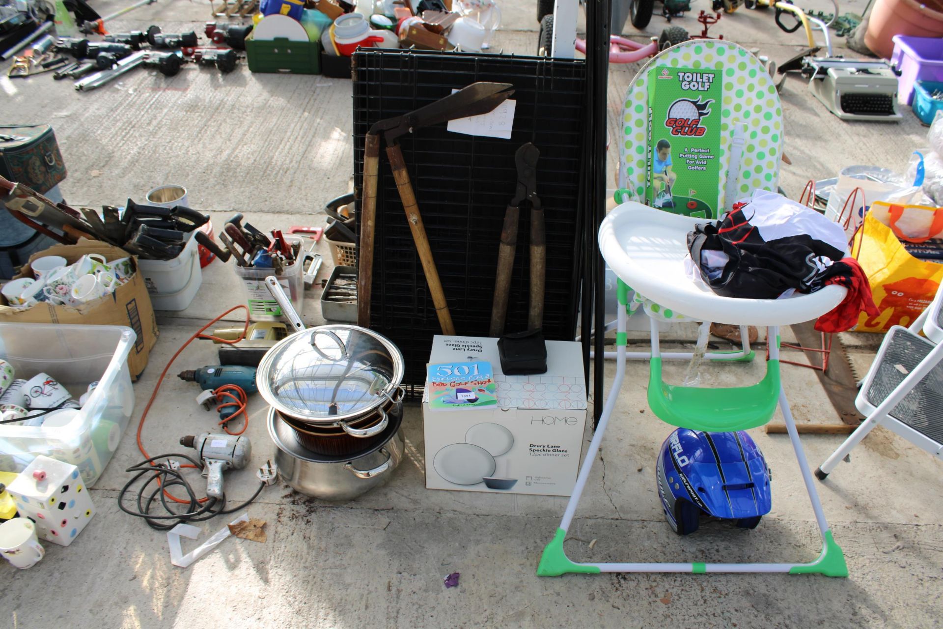 AN ASSORTMENT OF ITEMS TO INCLUDE A DOG CRATE, A HIGH CHAIR AND GARDEN SHEARS ETC